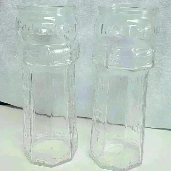 Set of 2 Red Lobster Lighthouse Glasses-Canada - Picture 1 of 6